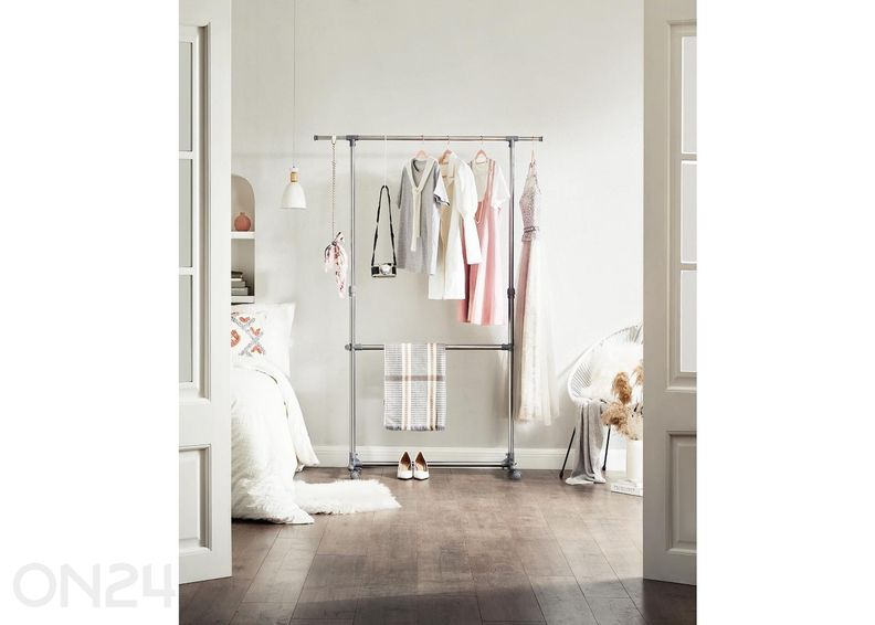 Vaaterekki pyörillä, hopeanvärinen kuvasuurennos