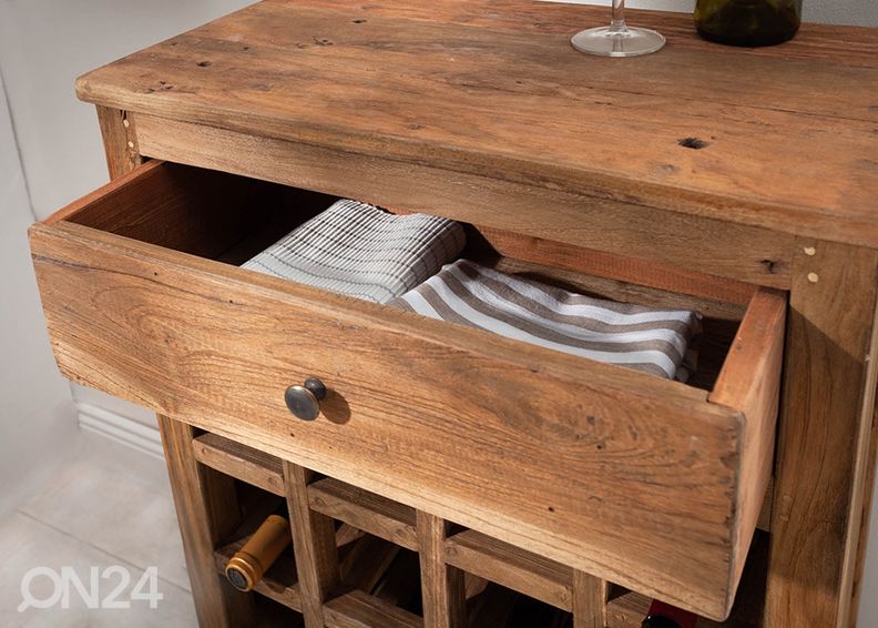 Viinikaappi / viinipulloteline Hemingway kuvasuurennos