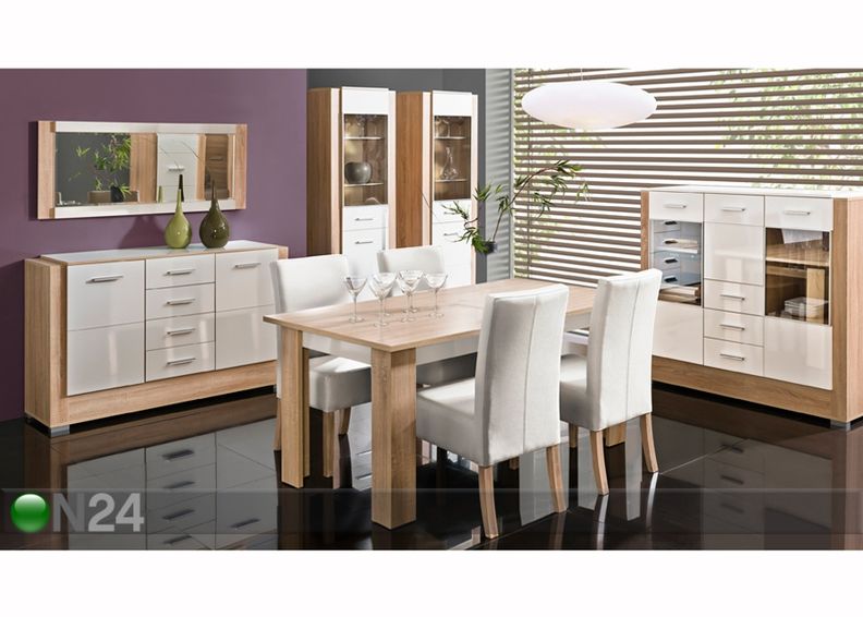 Vitriinikaappi / lipasto C1 kuvasuurennos