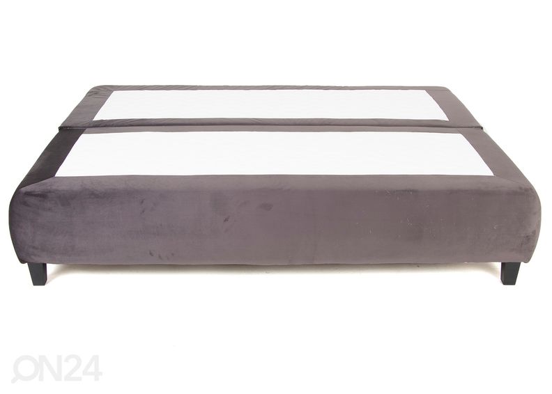 Vuodesohva vuodevaatelaatikolla kuvasuurennos