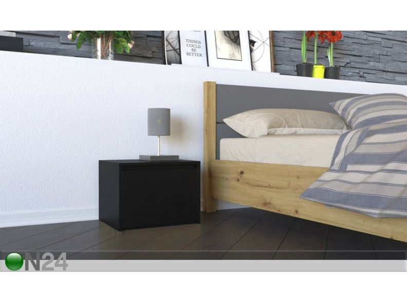 Yöpöytä kuvasuurennos