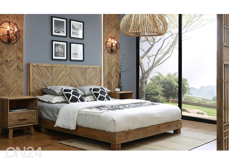 Yöpöytä kuvasuurennos