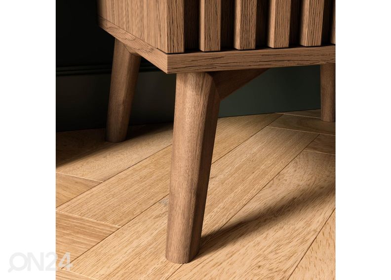 Yöpöytä 40 cm kuvasuurennos