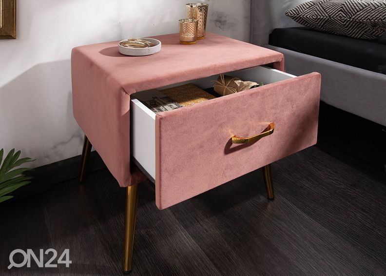 Yöpöytä Famous kuvasuurennos