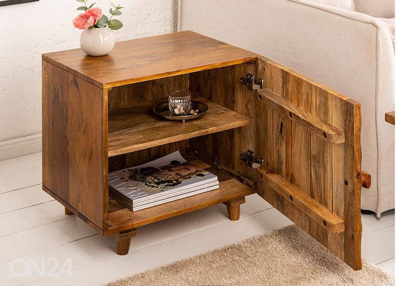 Yöpöytä Scorpion kuvasuurennos