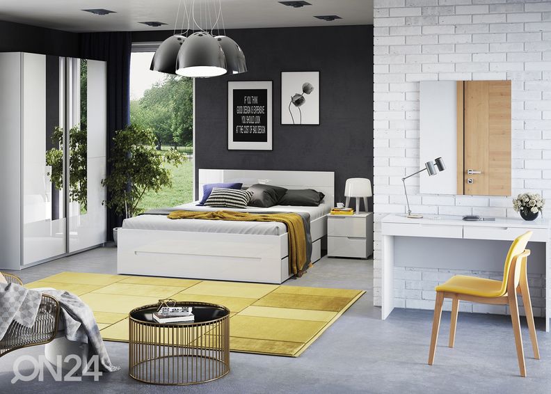 Yöpöytä Selene kuvasuurennos