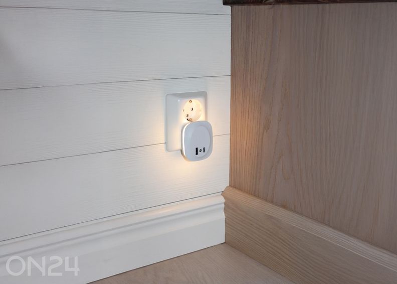 Yövalaisin USB-latauksella kuvasuurennos