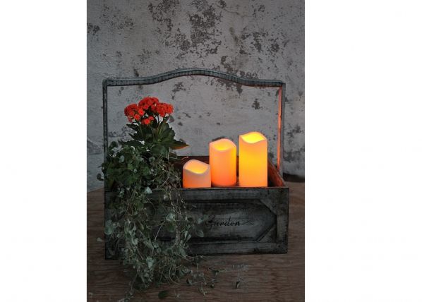 LED kynttilä ajastimella 7,5 cm