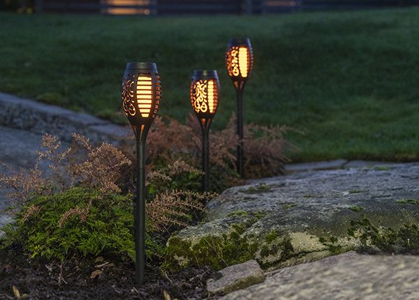 Aurinkokennovalaisin Flame, 3 kpl