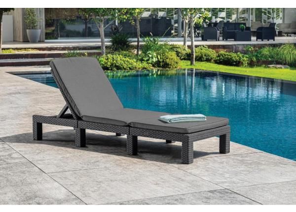 Aurinkotuoli Keter Daytona pehmusteella, grafiitti