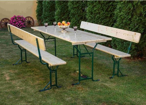 Kokoontaitettavat puutarhakalusteet