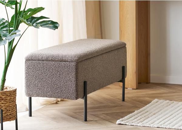 Materiaali: mänty, vaahtomuovi, polyesteri