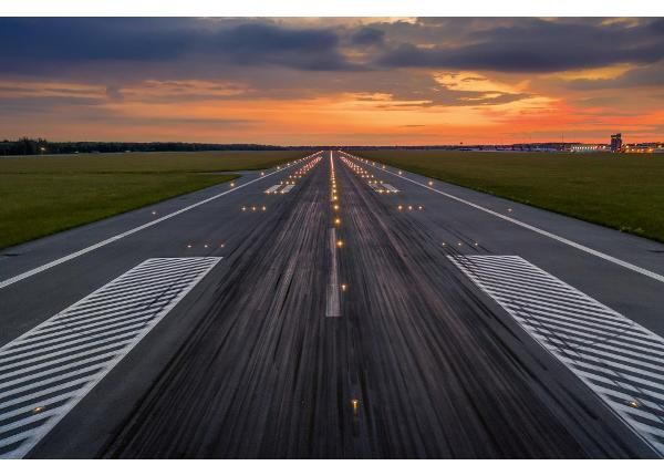 Non-woven kuvatapetti Airport Runway
