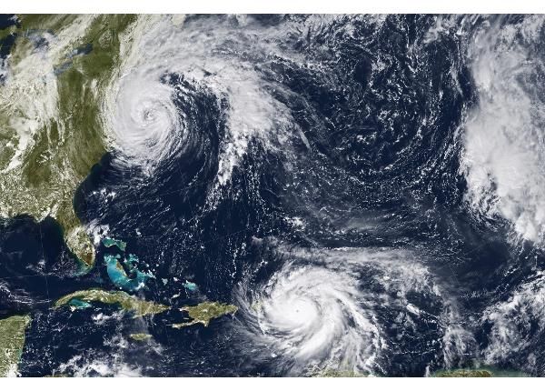 Non-woven kuvatapetti Hurricane Harvey