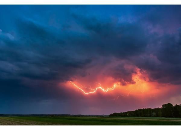 Non-woven kuvatapetti Night Storm