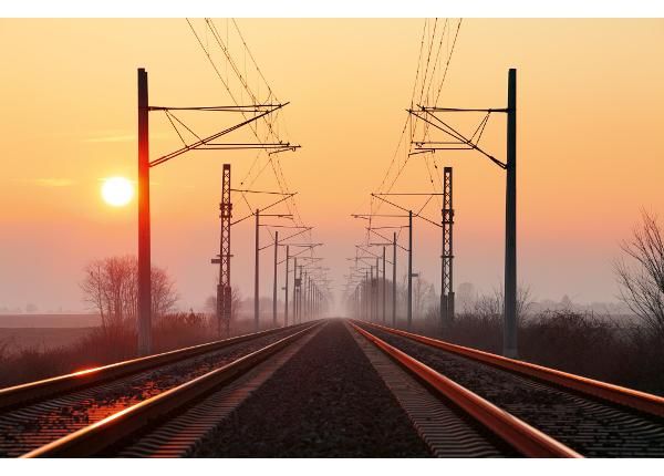 Non-woven kuvatapetti Railway At Sunset