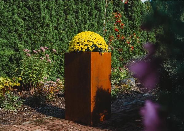 Petteri Wiimaa Corten istutusruukku terästä Manhattan