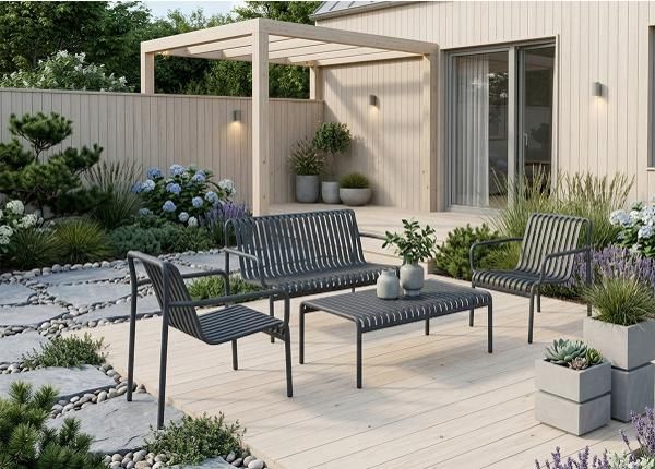 Puutarhakalusteet 2 tuolia + 2 pöytää + ulkosohva