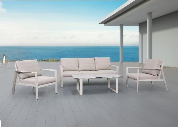 Puutarhakalusteet Girona