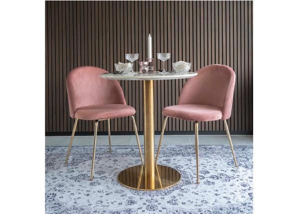 Ruokapöytä Piacenza