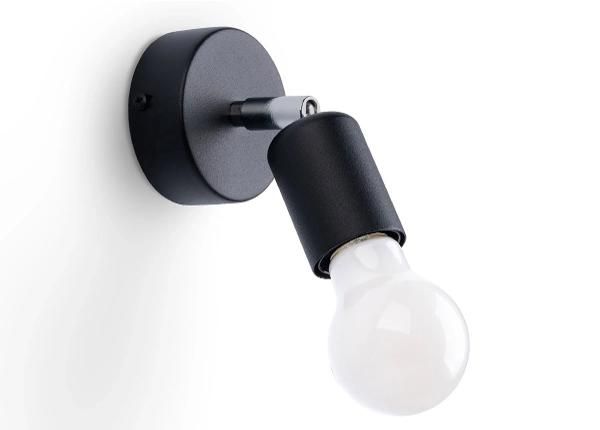 Seinävalaisin Fornes 1, musta