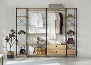 Vaatesäilytysjärjestelmä